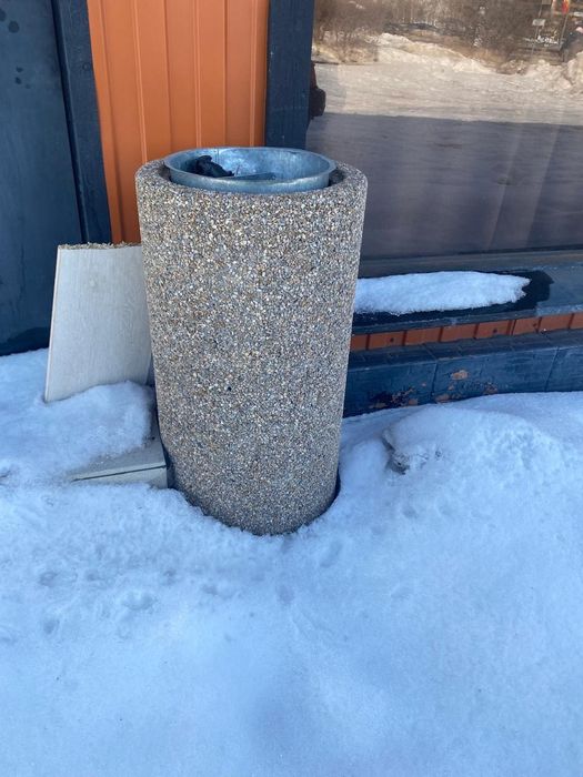 Продам урну в хорошем состоянии
