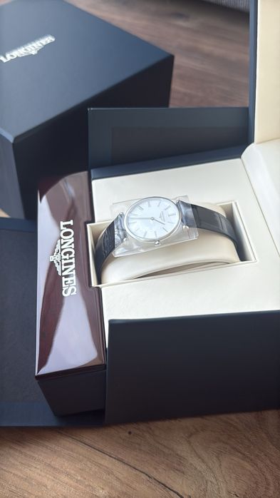 Женские часы Longines
