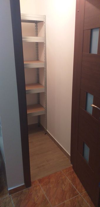 Inchiriez apartament 2 camere decomandat  zona Parcul Sebastian