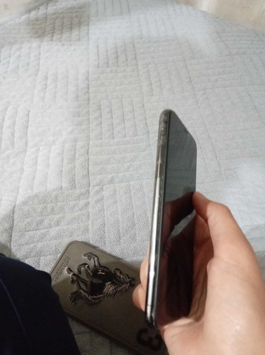 Продам айфон х срочно