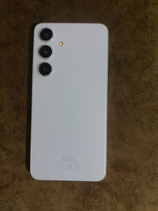 Продаётся телефон Samsung S 24