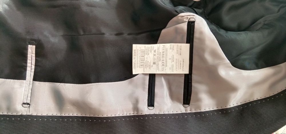 Костюм мужской,48 размер