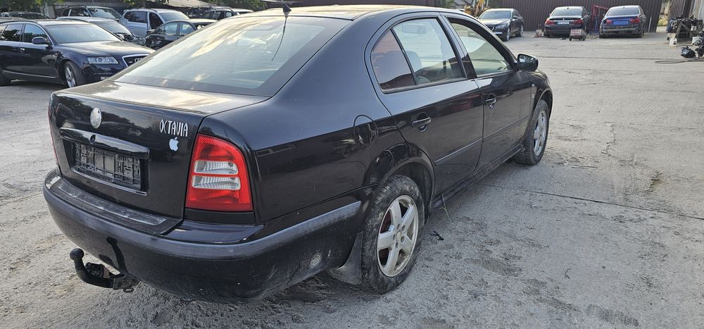 Piese skoda octavia  1 motor 1.6 BFQ