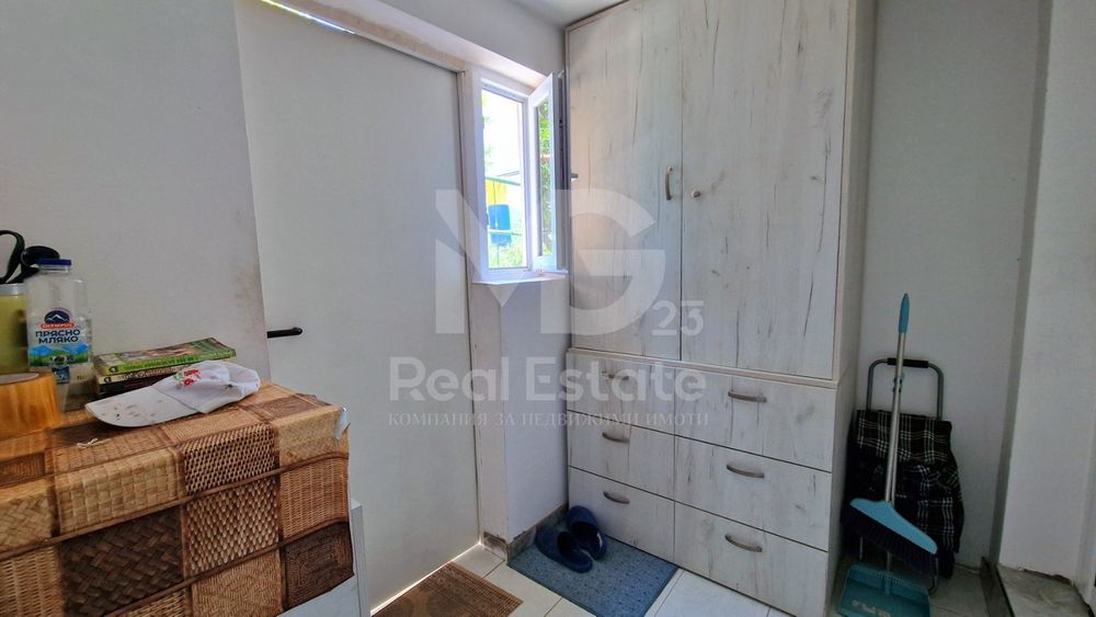 Продава се Къща в Кричим - 270 кв.м за 926 €/кв.м - Снимка #1