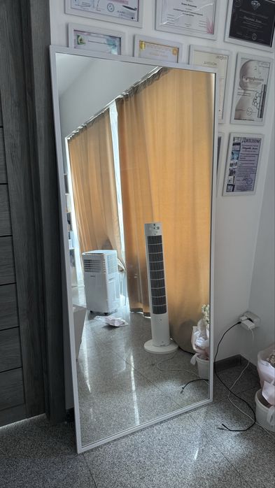 Зеркало напольное