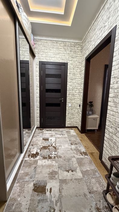 Продаю Свою 3х комнатнаю квартиру на Шота Руставели