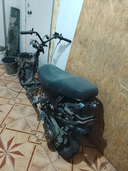 Продам срочно скутер 165 куб