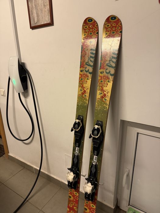 Ski uri Elan free spice