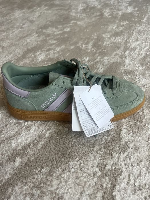 Кроссовки адидас spezial