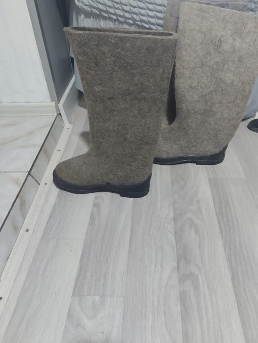 Продам спец одежду и обувь