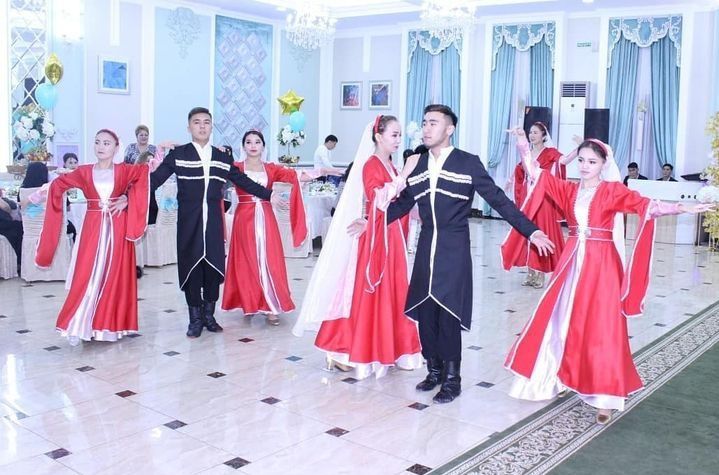 Прокат национальных костюмов.