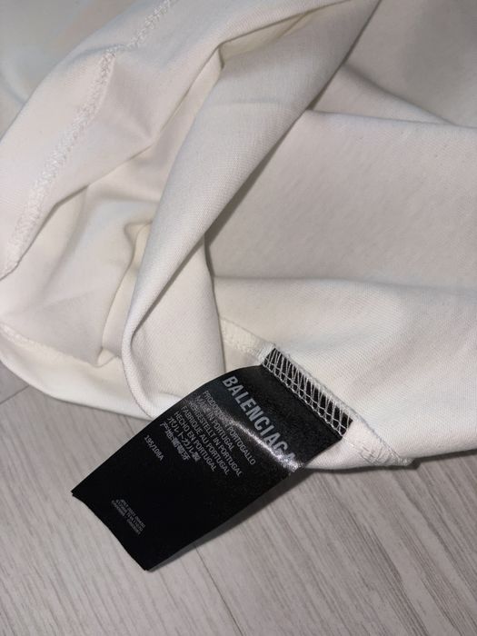 Tricou Balenciaga