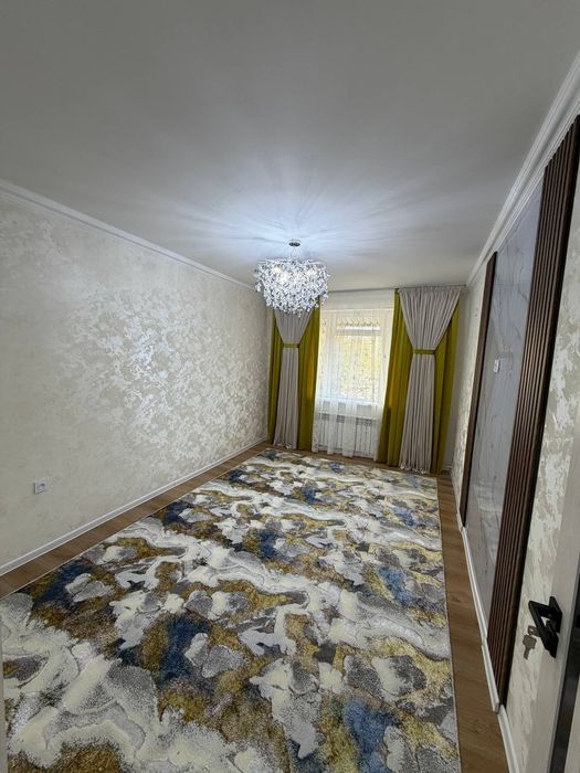 Сотувда 2/3/5 Сартеппода бозорча олдида.