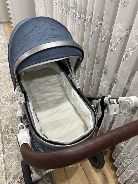 Коляска 2 в 1 LUX MOM