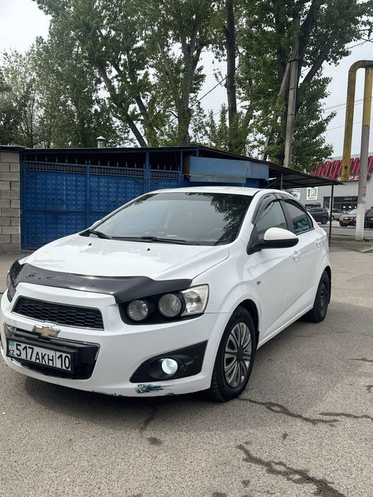 Продам машину шевроллет авео