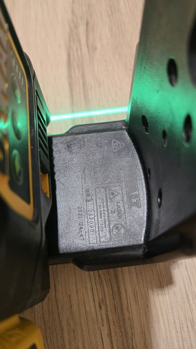 Лазер Dewalt  DCE089G