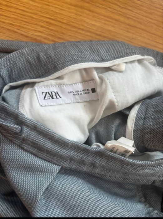 Pantaloni scurti Zara