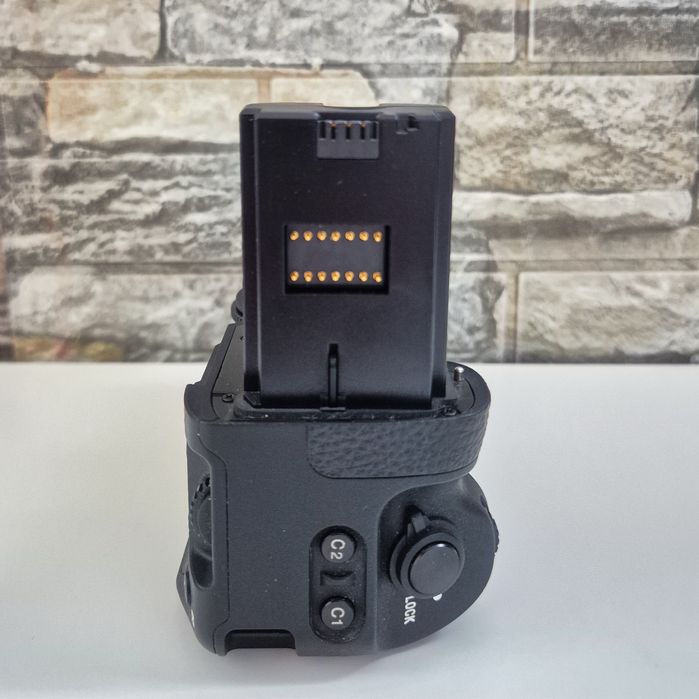 Grip Sony original VG-C3EM pentru A9, A7 III si A7R III