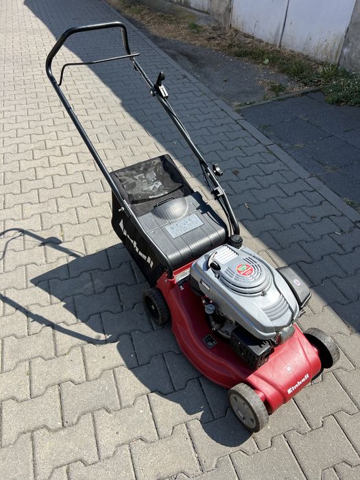 Masina de tuns iarba pe benzina Einhell
