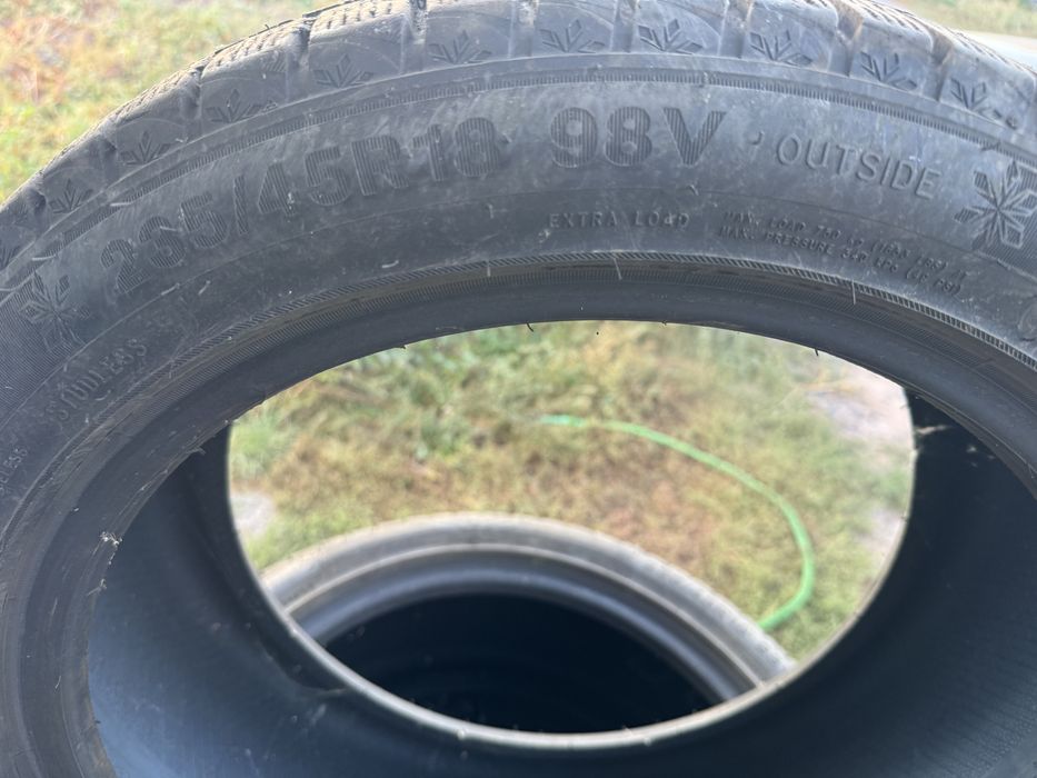 Продам шины Triangle 235/45 R18