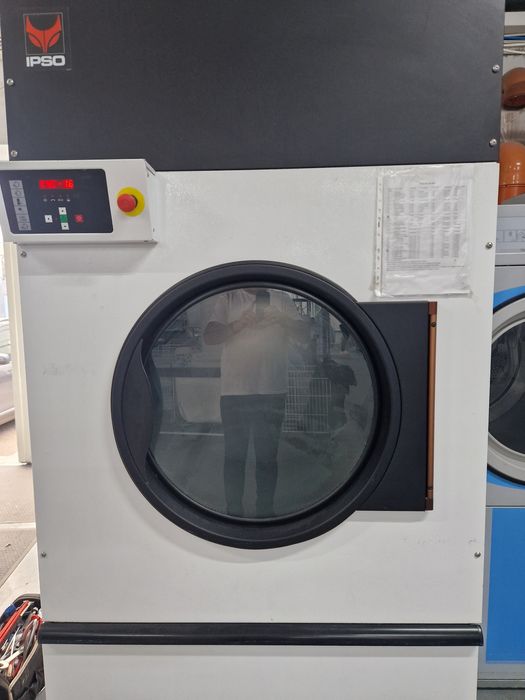 Reparații,echipamente ,revizii și întreținere .Curățătorie de vînzare