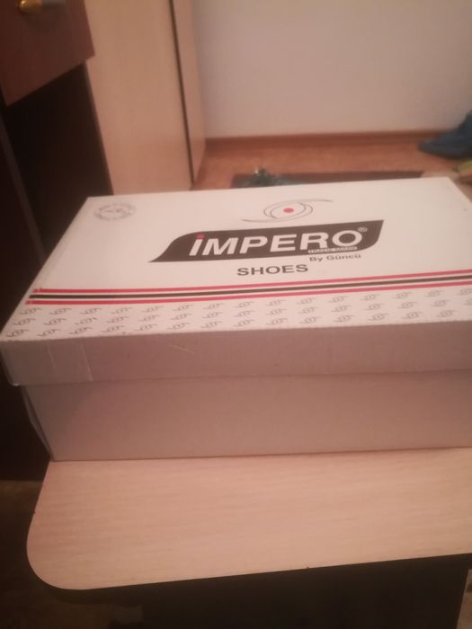 Продам натуральный кожаный туфли