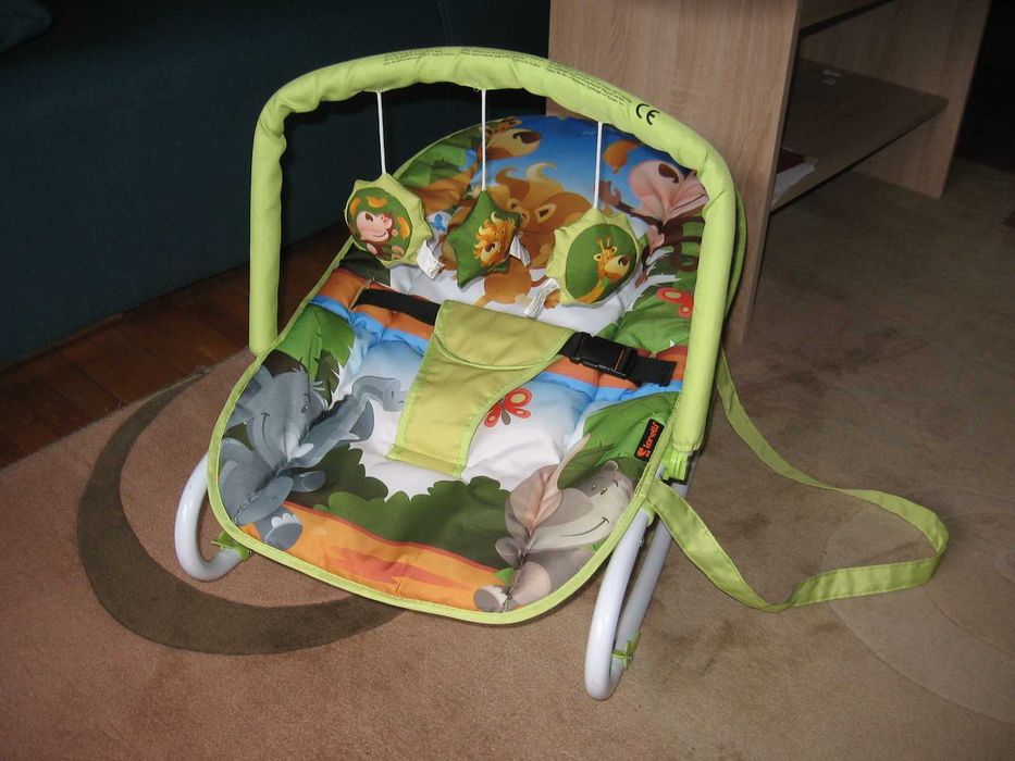 Продавам бебешки шезлонг Lorelli