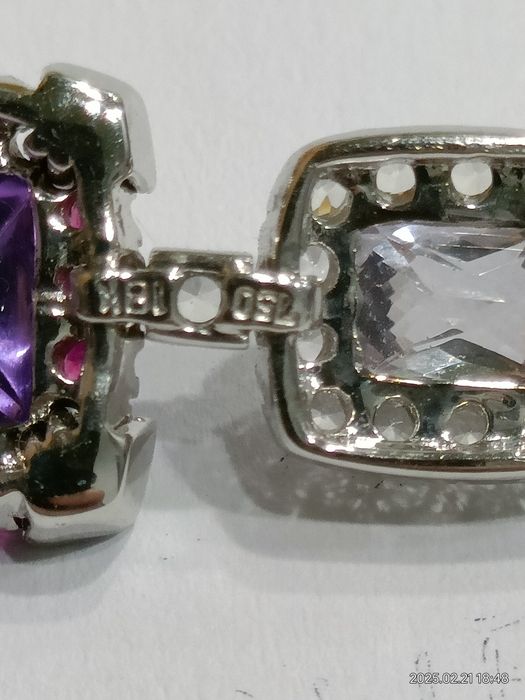 Vind brățară din aur 18kt cu diamante și safire