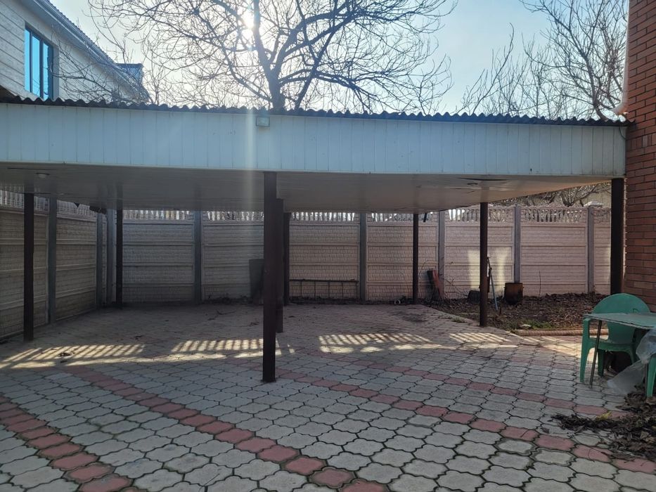 Дом в Центре (Камбарова - Комратова)