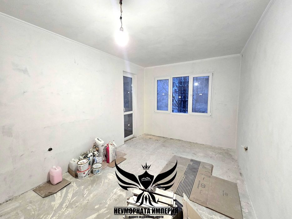 Продавам тристаен апартамент 91кв. с гараж и изба в гр.Асеновград