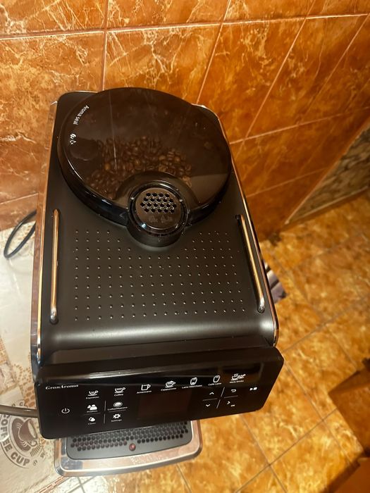 Aparat cafea Saeco GranAroma premium series  system automat de lapte