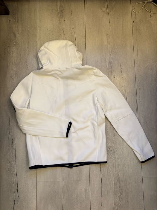 Nike Tech Fleece alb marimea M hanorac trening