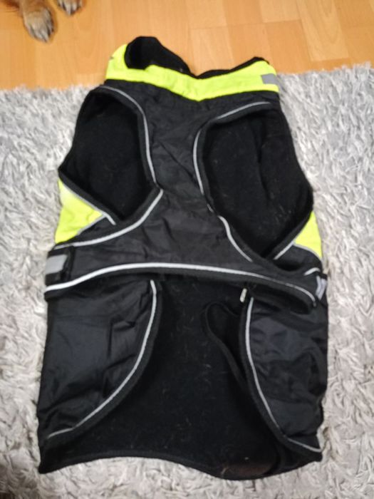 Намордник от естествена кожа с шипове