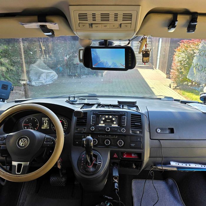 Vând Volkswagen T5 Carawelle 2011 automatic 180cp