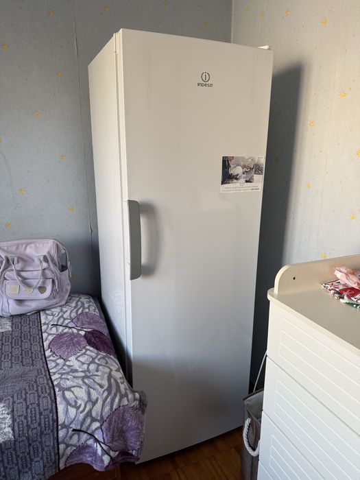 Морозилка Indesit DSZ 5175