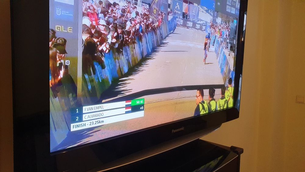 Телевизор Panasonic-42