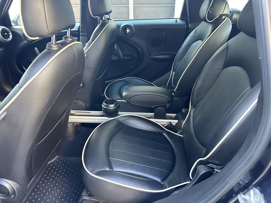 MINI Countryman Cooper S ALL4 JOHN COOPER WORKS original. Automata