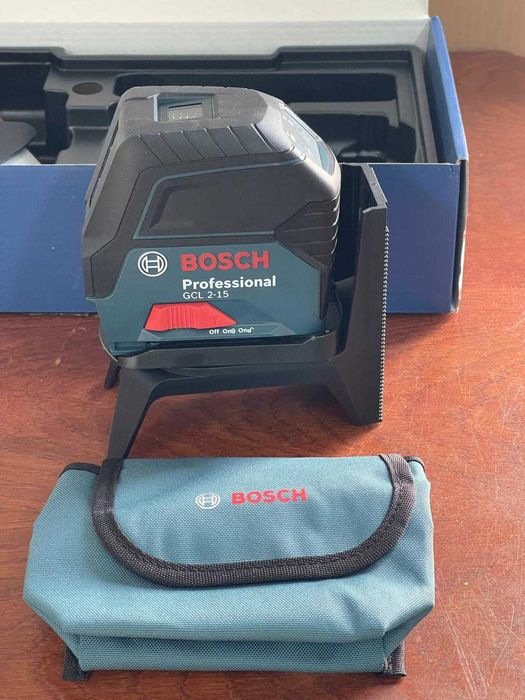 Nivela cu laser, cu linii in cruce, lumina rosie, Bosch Professional GCL 2-15, cu autonivelare, 15 m, cu suport si geanta