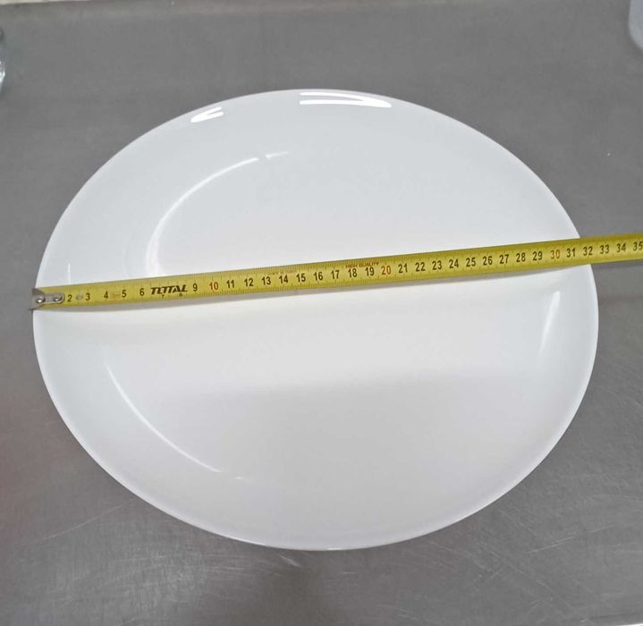 Лот от Чинии и купи чаши