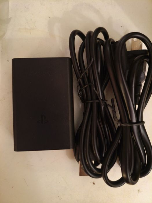 Продам PS VITA FAT 1108