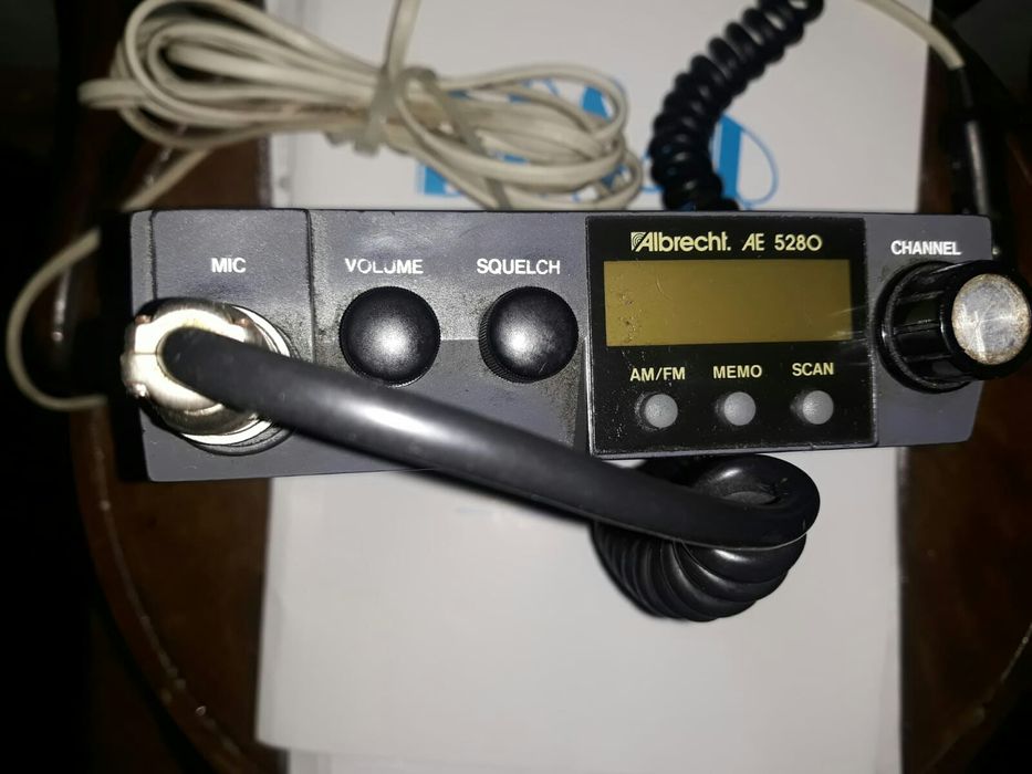 Statie emisie receptie auto. ALBRECHT