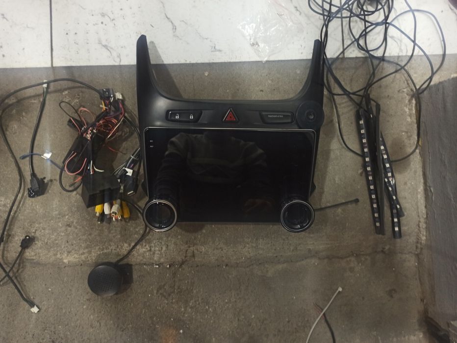 Diamond manitor cobaltga tayyor narsalari bilan