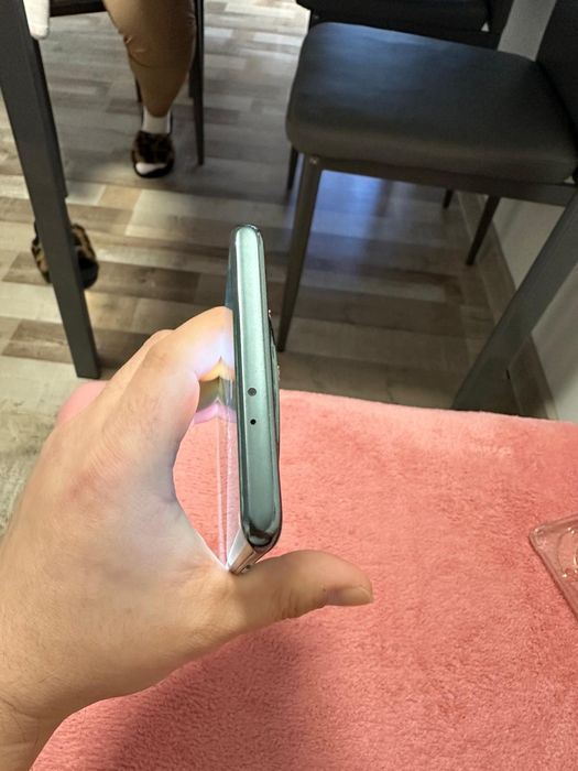 Vând Honor magic5 lite 5G