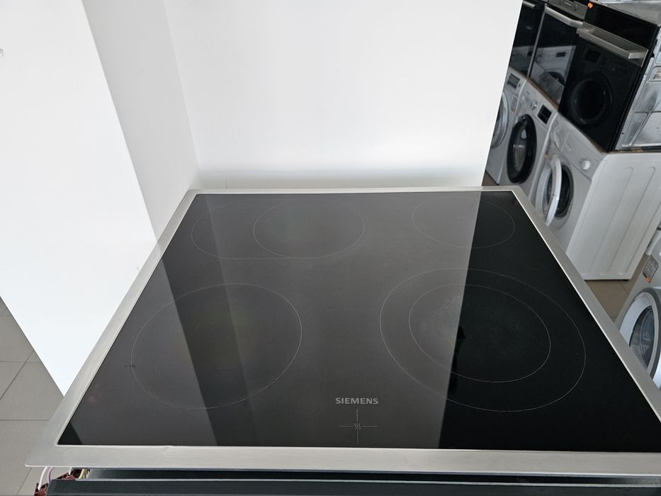 Фурна за вграждане с керамичен плот SIEMENS