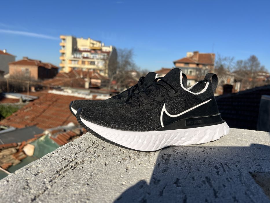 Nike Infinity React 40.5