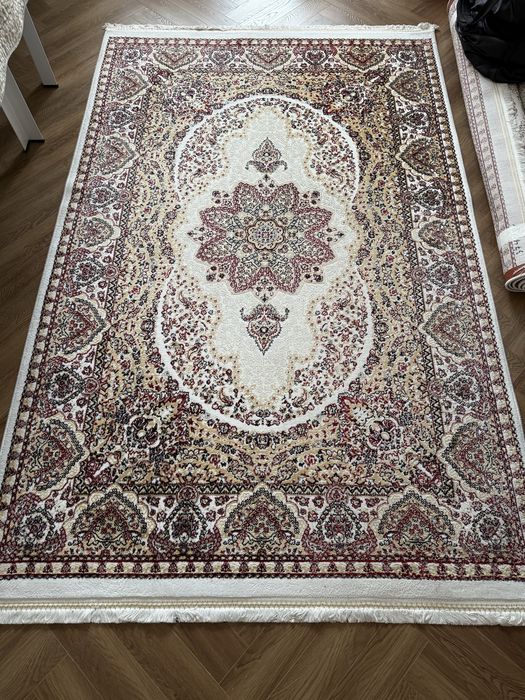 Продам иранский шелковисты ковер