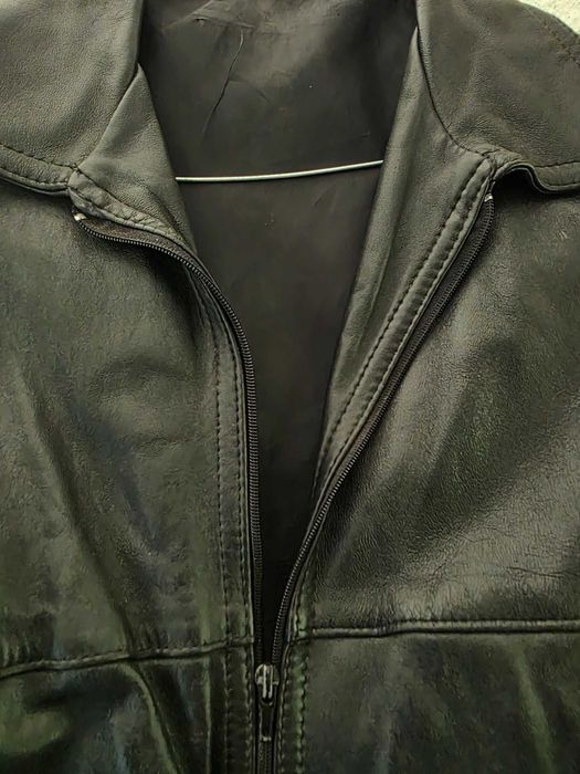 Haina piele dama culoare neagra, stare impecabila