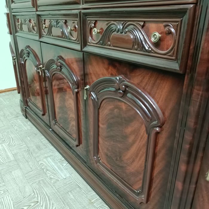 Продам гостиную мебель