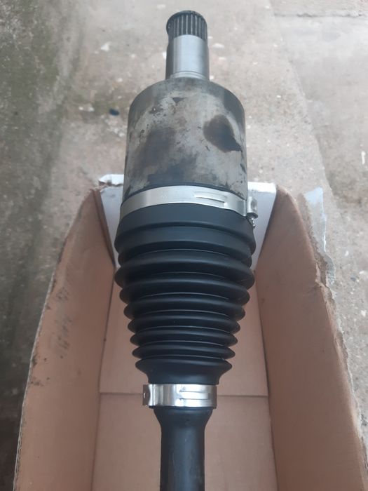 Предна Дясна Полуоска за S-Class 221 4×4 (2005 /2013)