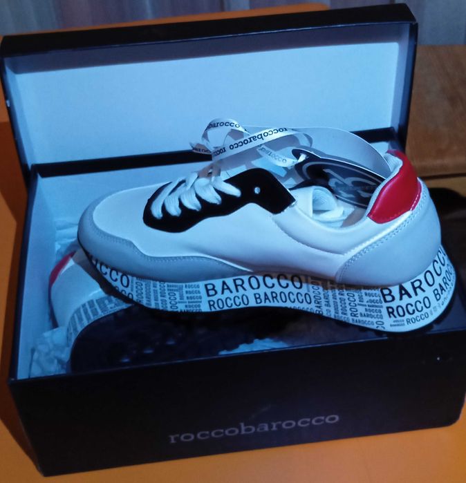 Кроссовки женские Roccobarocco